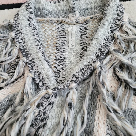 Bethany Mota Special Edition Bohemian Sweater Cardigan Size S - Picture 11 of 11